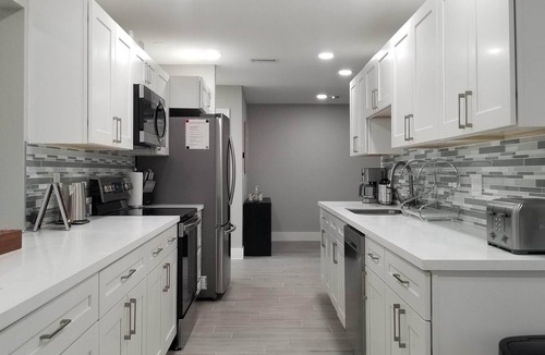 Deerfield Beach House | 3-Bedroom Heated Private Pool Vacation Home just minutes from the Beach Pet