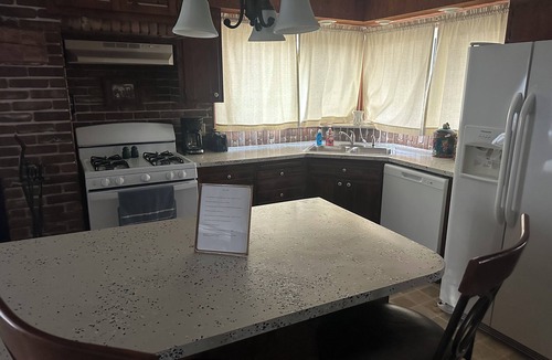Homerville House | 3-bedroom house in delightful Grafton has AC, WiFi, close to Wellington, Oberlin