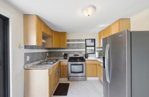 Riviera Beach Villa | 3 bedrooms 1 bathroom Entire Beach Side House