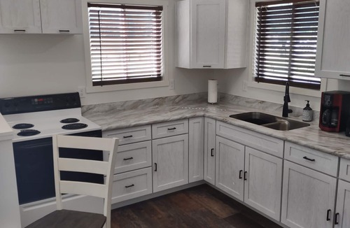 Nemo House | 3 Bedrooms, 1 den; 4 queen size beds; 2-bathroom Home in Historic Nemo