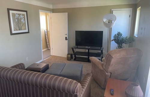 Garfield Heights Apartment | 3 BR 1 BA air-conditioned spacious Wi-Fi TV yard spacious large kitchen.