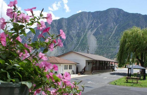Okanagan-Similkameen Hotel | 33 m² Motel ∙ 4 guests
