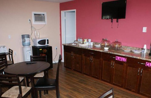 Okanagan-Similkameen Hotel | 33 m² Motel ∙ 4 guests