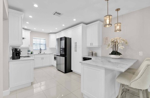 Garden Isles House | 3402 Managed By Brampton Park