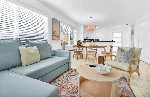 Mission Bay Apartment | 350B - Boca Retreat w/Pool, Parking, Near Evert Tennis & Shops