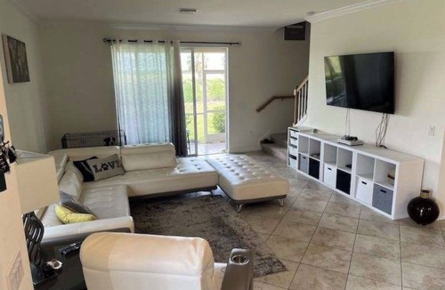 Rural Estates House | 3Bd/2.5Ba townhome in beautiful Naples. Fully Funished!