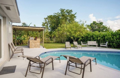 Tamarac House | 3Bedroom Cozy W Large Private Pool FLL/MIA/WPB