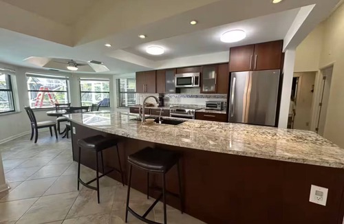 Jensen Beach House | 3BR/2BA Spacious Comfort Screened Pool & Patio!
