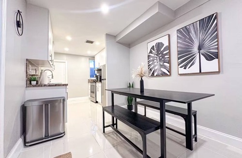 Little Haiti Apartment | 3BR/2BTH Wynwood Apt w/Parking, Mini Golf & Onsite Laundry