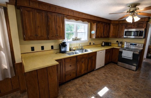 Lincoln House | 3BR White Mountain Escape in Lincoln - Minutes to Loon & Downtown Lincoln