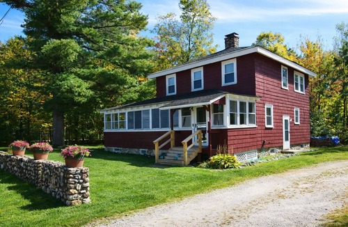 Lincoln House | 3BR White Mountain Escape in Lincoln - Minutes to Loon & Downtown Lincoln