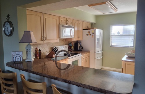Fort Pierce Shores Condo | 3rd Floor North Hutchinson Island Condo Steps From the Beach