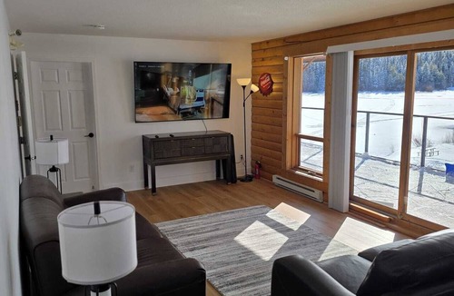 Central Okanagan Cabin | 4 Bdrm Lodge Suite w Hot Tub, beautiful Lake views! Pet Friendly