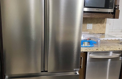 Queensborough House | 4 Bed 4 Full Washroom 2 Full kitchen 2 Living Room (No DrugsNo Smoking-No pets)