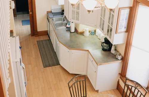Deadwood Cottage | 4 Bedroom Cottage on Main Street Deadwood!