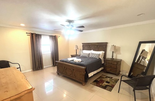 Boca Raton House | 4 Bedrooms your home in Florida