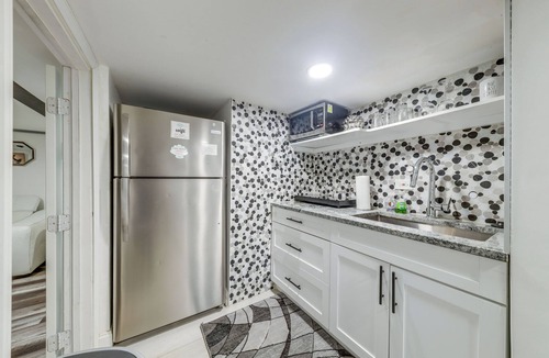 West Park Apartment | 4 Mi to Hard Rock Stadium: West Park Escape