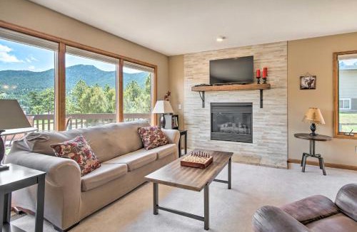 Estes Park House | 4 Mi to RMNP Mtn-View Home with Golf Course!