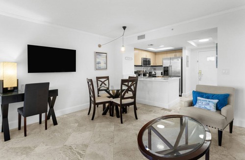 Coconut Grove Hotel | 4 Units | Comfortable Bayview Suite with Pool & Minutes from Vizcaya