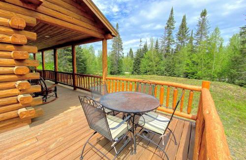 Twin Mountain House | 40PL Log cabin with AC in the heart of the White Mountains less than 10 minutes from Bretton Woods