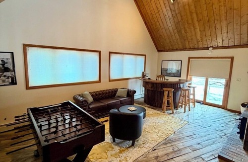 Buena Vista House | 43-Acre Working Farm - 5BR, Sleeps 11 - Collegiate Peaks Views - Cheese Creamery