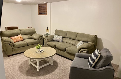 Rapid City House | 4bd2ba Family&Pet Friendly Easy access to Hills & Amenities Central Location