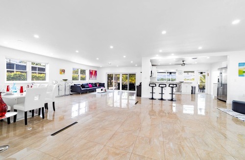 North Miami Beach Villa | 4BR/3BA Miami Welcoming Waterfront Wonder w/Pool!
