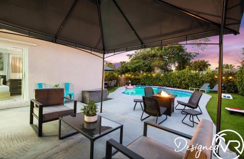 Dania Beach House | 4BR retreat w heated pool backyard BBQ grill