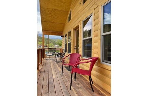 Red River Cabin | 4K River Ranch River Cabin 3 (sleeps 4)