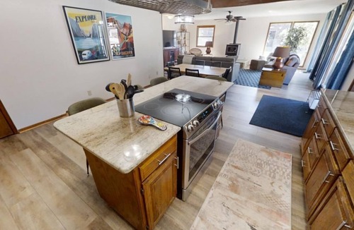 Red River House | 4TH Quarter - In Town - On The River, Fish from the Banks - Single Level Ranch -