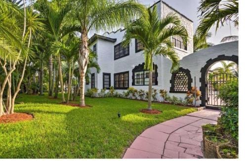 Boynton Beach House | 5 Bedroom Mini Resort with Pool!