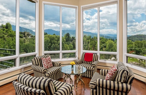 Red Mountain House | 5 Bedroom Red Mountain Home With Amazing Views
