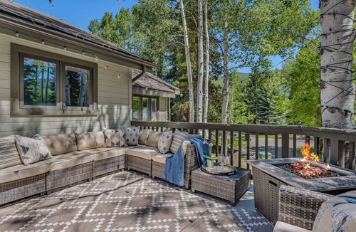 Aspen House | 5 BR Updated Aspen Home - AC!