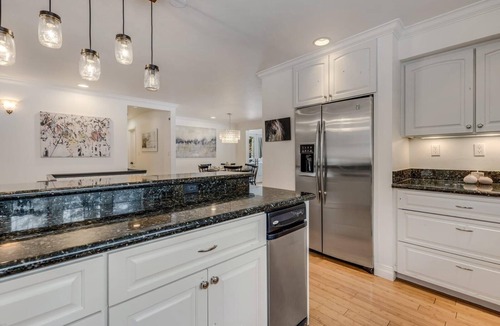 Aspen House | 5 BR Updated Aspen Home - Stunning Views