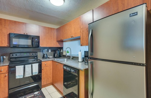 Opa-Locka House | 5 Mi to Hard Rock Stadium! Townhome w/Games