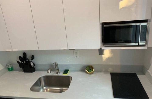 East Little Havana Apartment | 526 · Beautiful and Spacious studio - Casa Habana