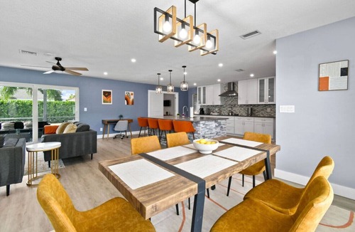 Wellington House | 5BR Wellington Equestrian Retreat+ Pool +Game Room