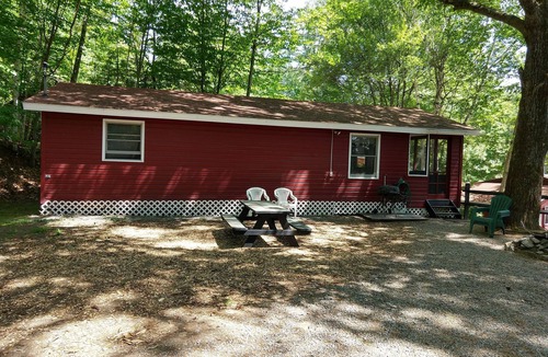 Chestertown Cottage | #6 Lakeview @Birchwood Cottages at Loon Lake. Family Friendly Waterfront