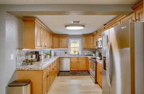 Vero Beach House | 6BR Family Compound |Game Room|2mi to Wabaso Beach