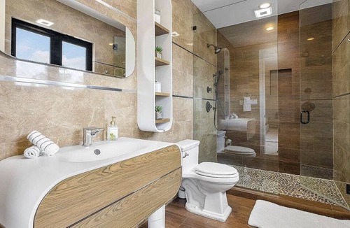 Survey Creek House | 7/9 Boca Estate Pool/Lake/Gym