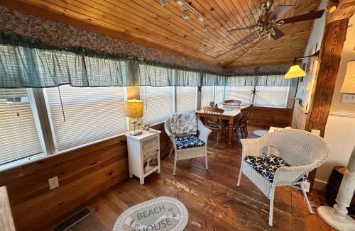 Hampton Apartment | 7 Beachside inn