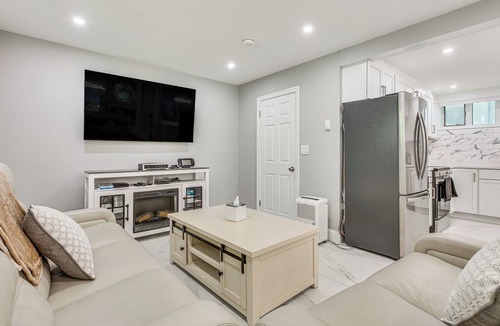 Barrington Cottage | 7 Mi to Hiking: Waterfront Long Pond Gem!