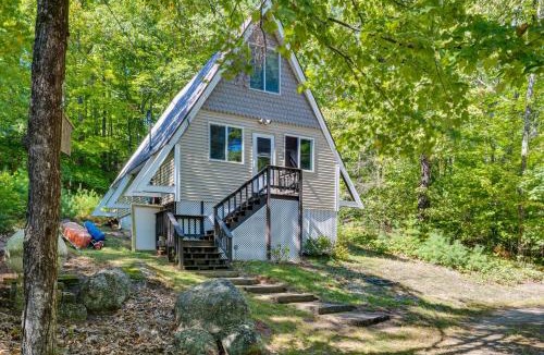 Eidelweiss Village House | 7 Mi to Ski Slopes! Cozy Madison Cabin w/Fire Pit