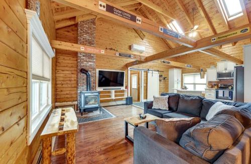 Lyndon House | 8 Mi to Kingdom Trails: Spacious Home w/Game Room