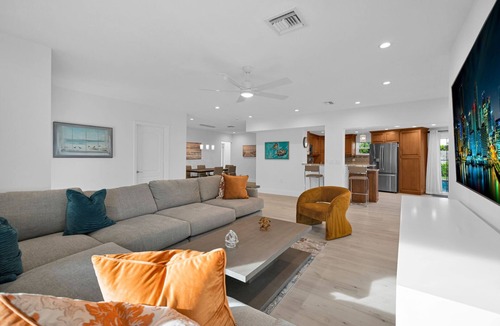 Lake Ida Shores House | 9172 Managed By Brampton Park