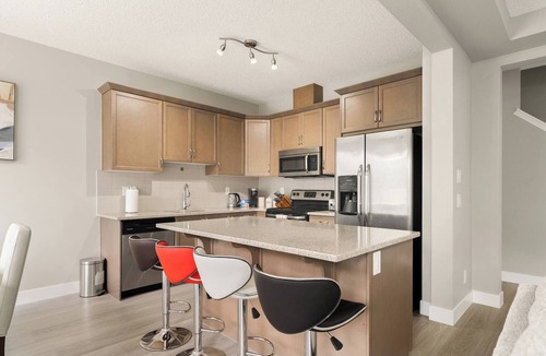 Airdrie House | A beautiful home in Airdrie