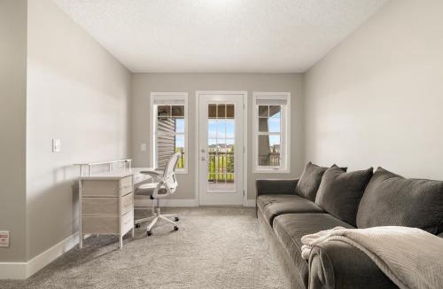 Airdrie House | A beautiful home in Airdrie