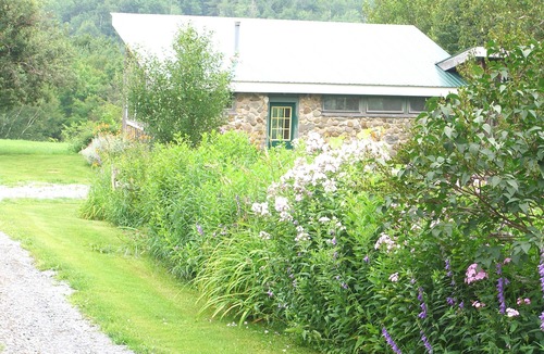 Huntington Cottage | A Cottage Minutes From Mad River Glen and Sugarbush