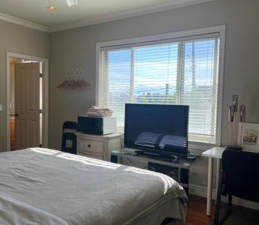 Richmond House | A cozy en-suite on the second floor with independent entranceclose to YVR