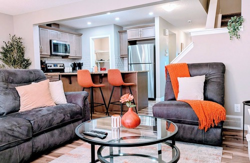 Airdrie House | ❤️A Slice of Heaven in Airdrie